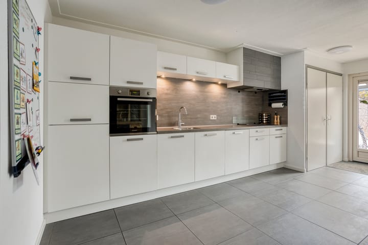 Foto 10 van Schadewijkstraat 11