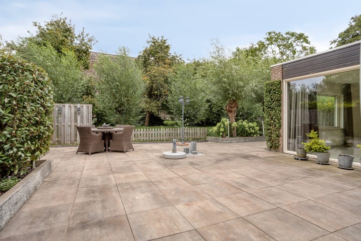 Foto 2 van van Beethovenlaan 4