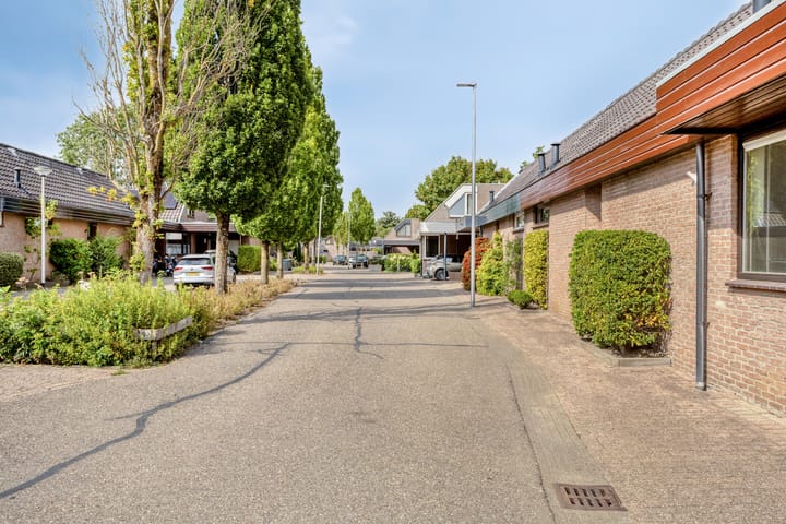 Foto 38 van van Beethovenlaan 4