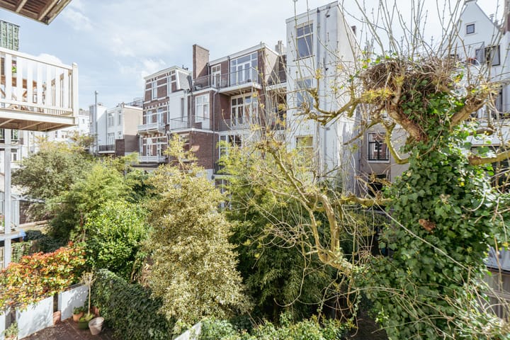 Photo 36 of Utrechtsedwarsstraat 52