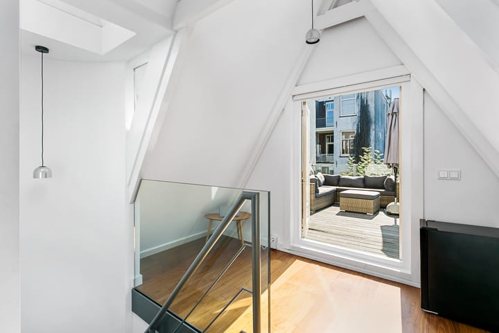 Photo 37 of Utrechtsedwarsstraat 52