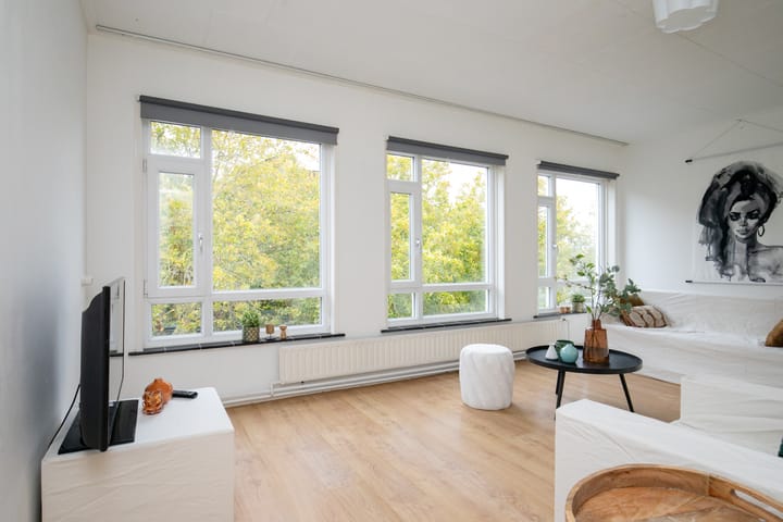 Photo 2 of Beverweg 3-C