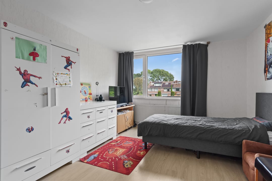 Photo 32 of Edelstenenbaan 34