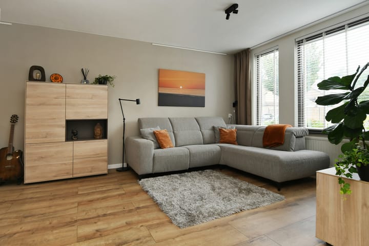 Photo 6 of Burg. Janssenring 32