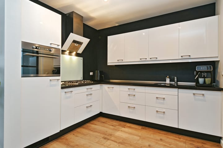 Photo 10 of Burg. Janssenring 32