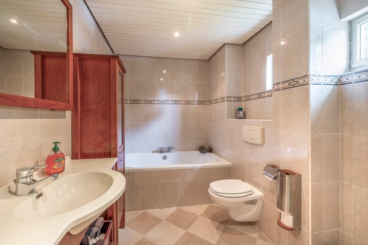 Foto 25 van Piustuin 4