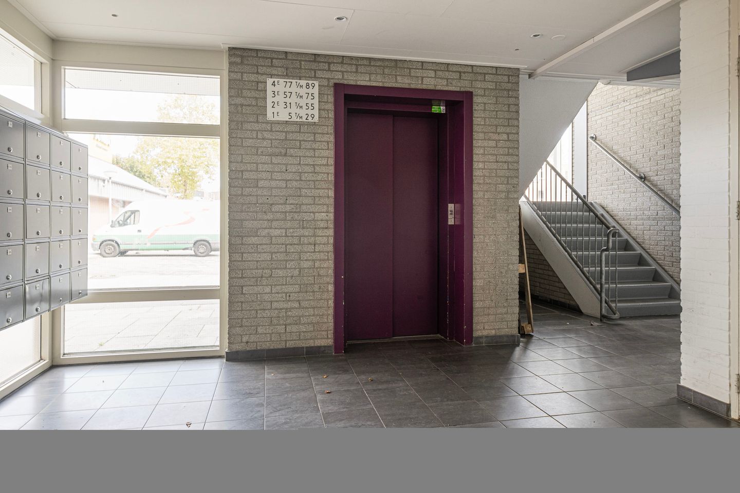 Foto 20 van Oostburgwal 67