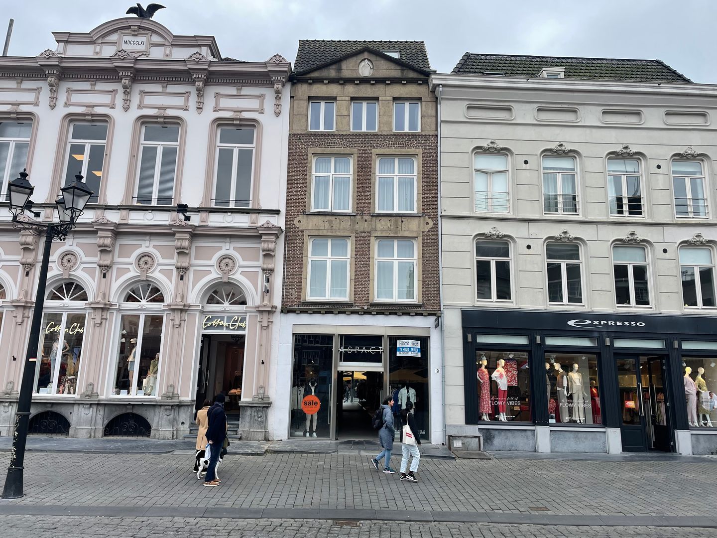 Bekijk foto 1 van Markt 9
