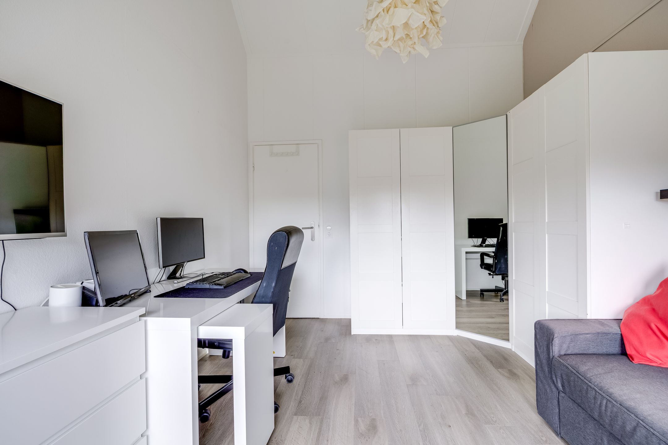 Photo 33 of Wim Sonneveldlaan 211