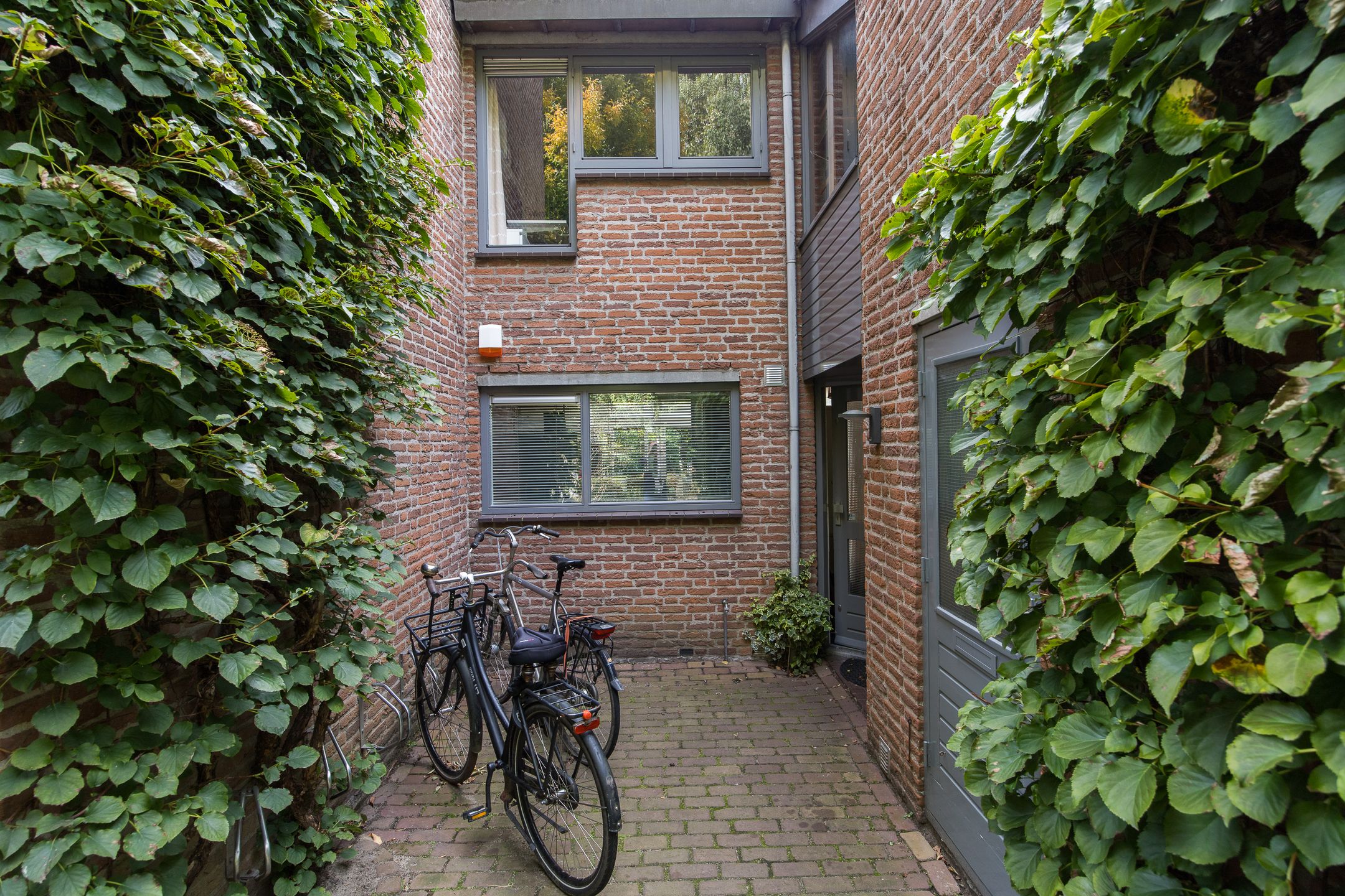 Photo 36 of Wim Sonneveldlaan 211