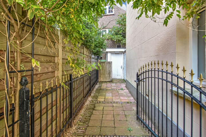 Foto 66 van Helmstraat 5-E