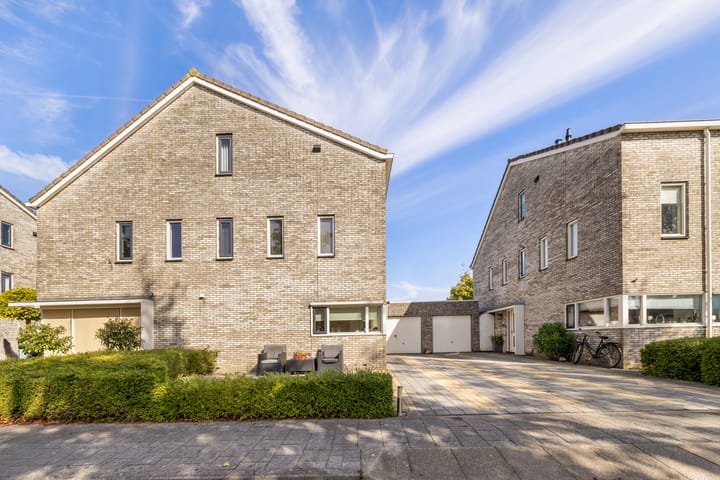 Photo 2 of Thomas Moresingel 11