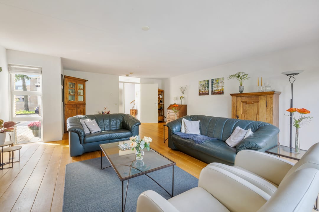 Photo 8 of Thomas Moresingel 11