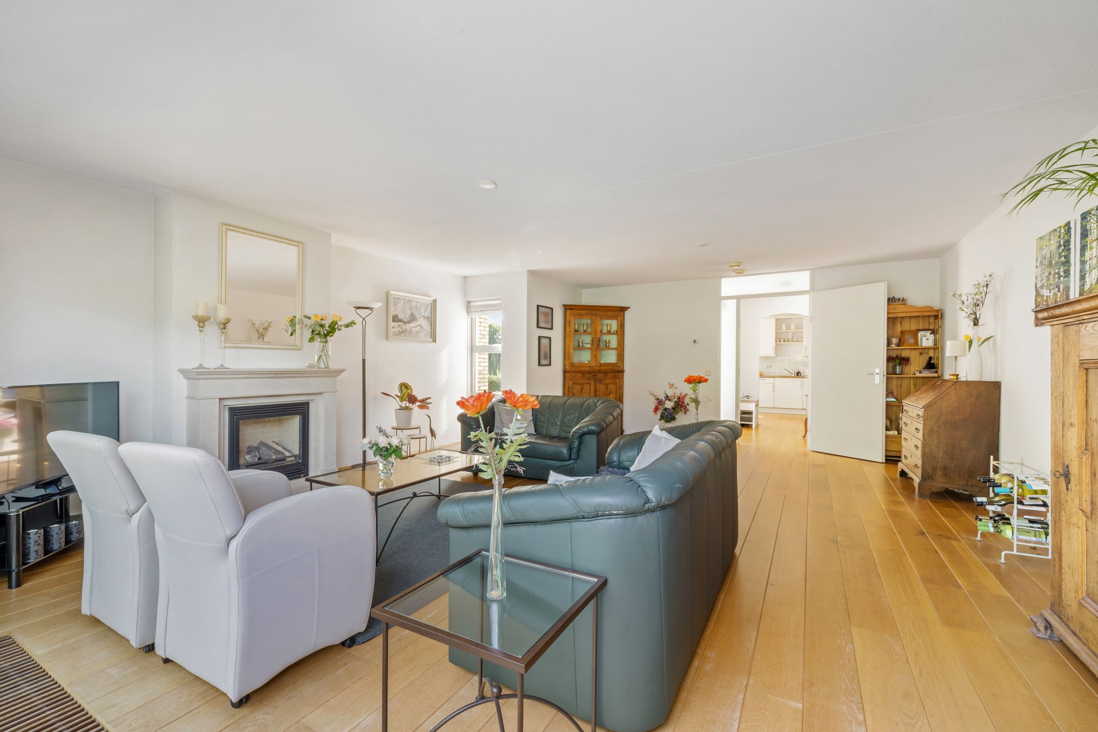 Photo 9 of Thomas Moresingel 11