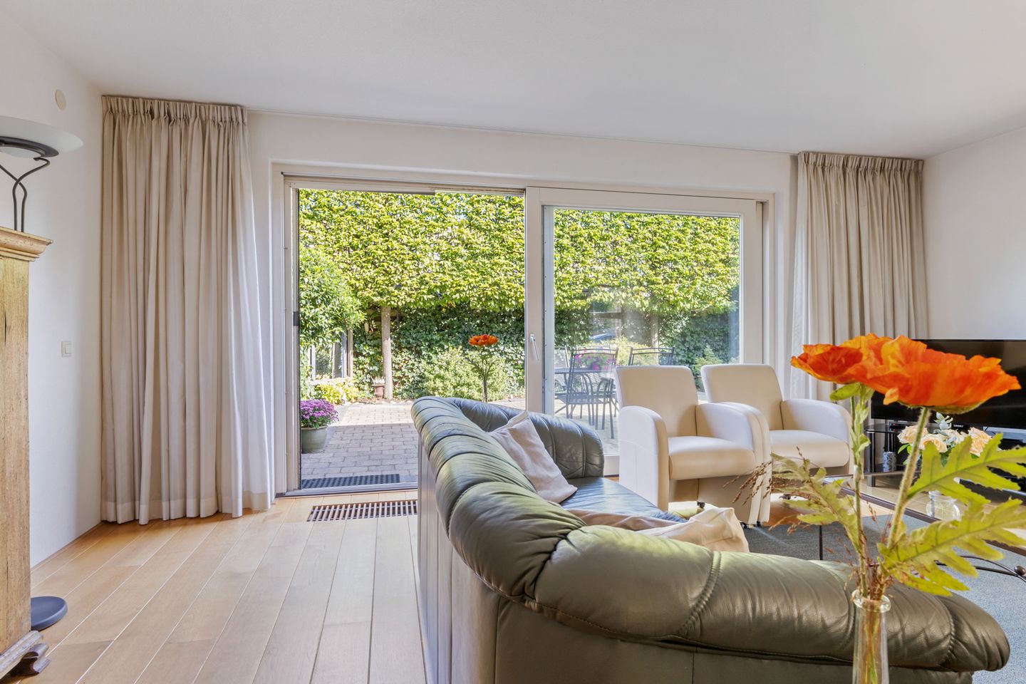 Photo 10 of Thomas Moresingel 11