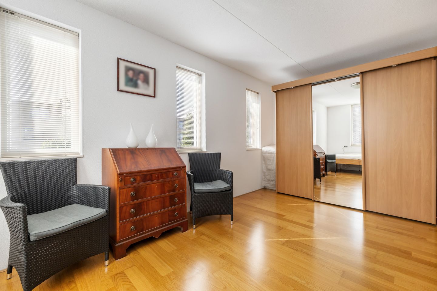 Photo 20 of Thomas Moresingel 11