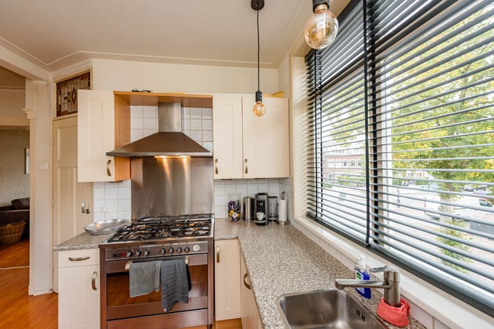 Photo 15 of Molukkenstraat 59