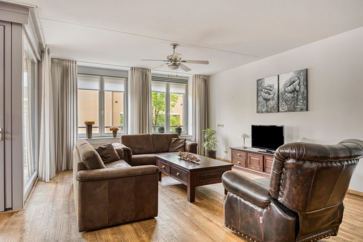 Foto 8 van Máximastraat 6-17