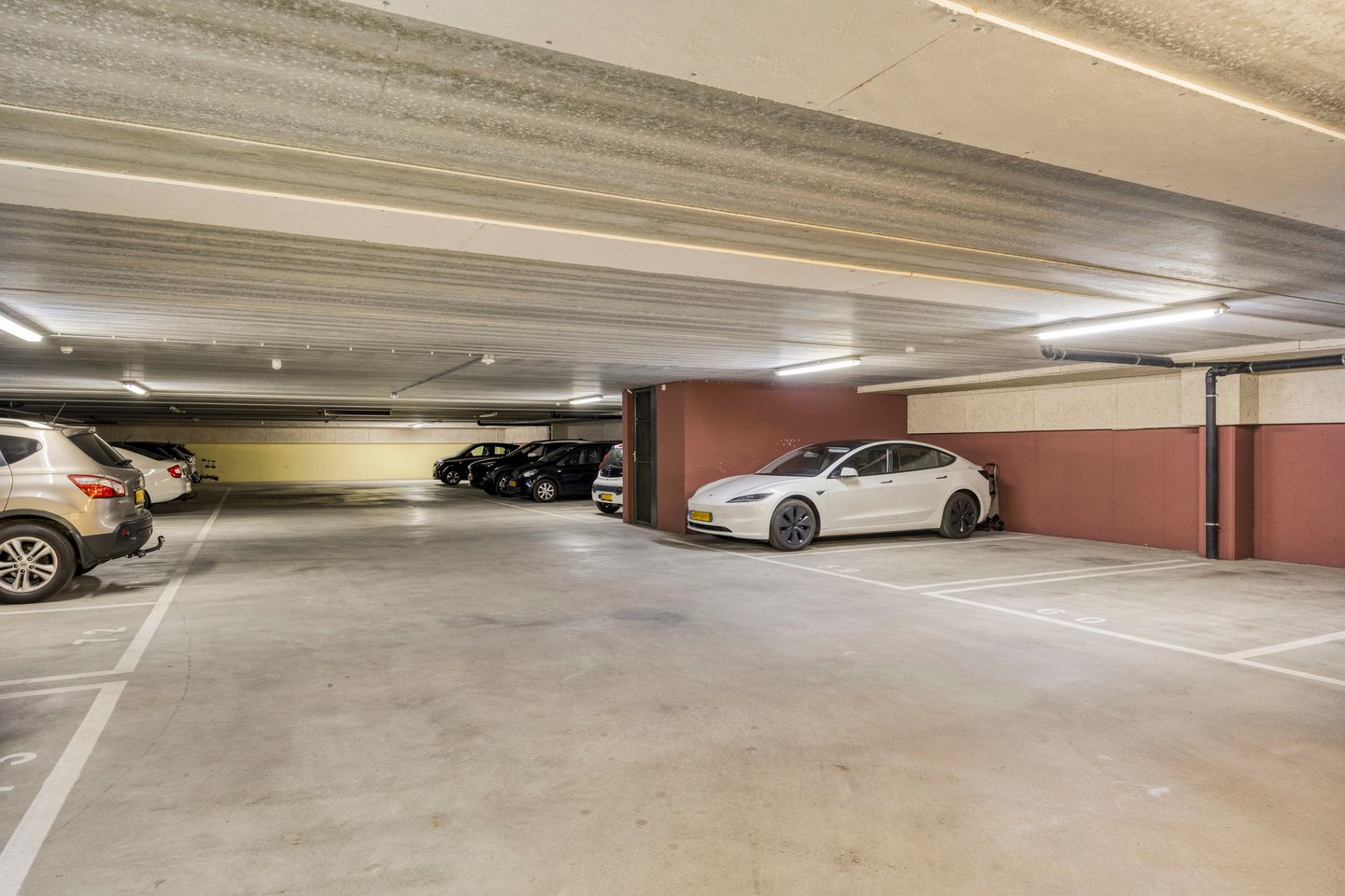 Foto 25 van Máximastraat 6-17