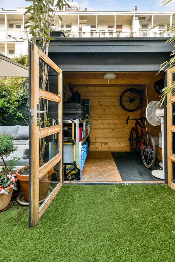 Photo 28 of Van Hogendorpstraat 154-H