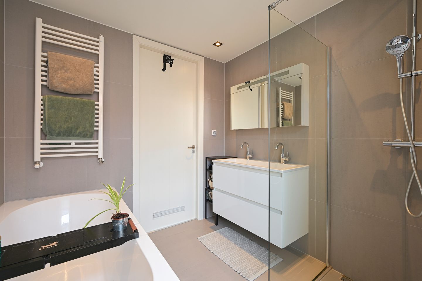 Foto 25 van Westeinde 211