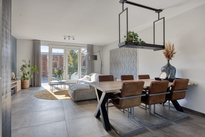 Photo 3 of Achterbolst 24