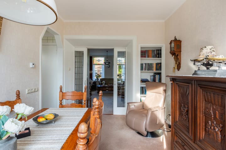 Photo 18 of Koninginneweg 55