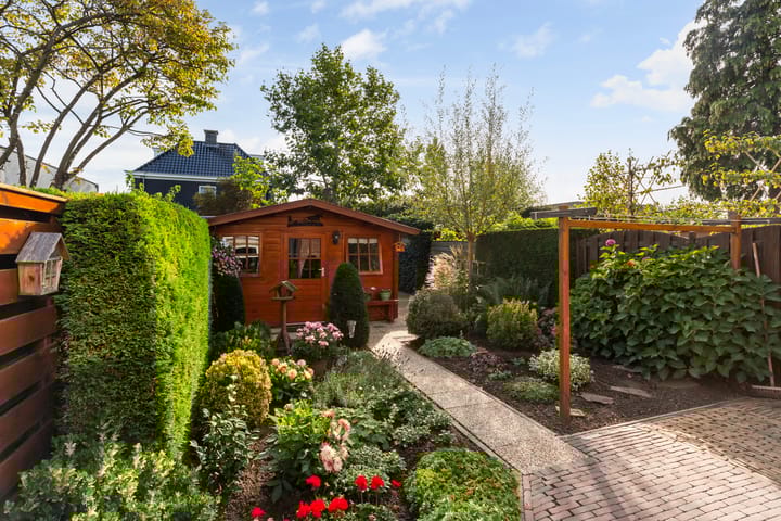 Photo 37 of Koninginneweg 55