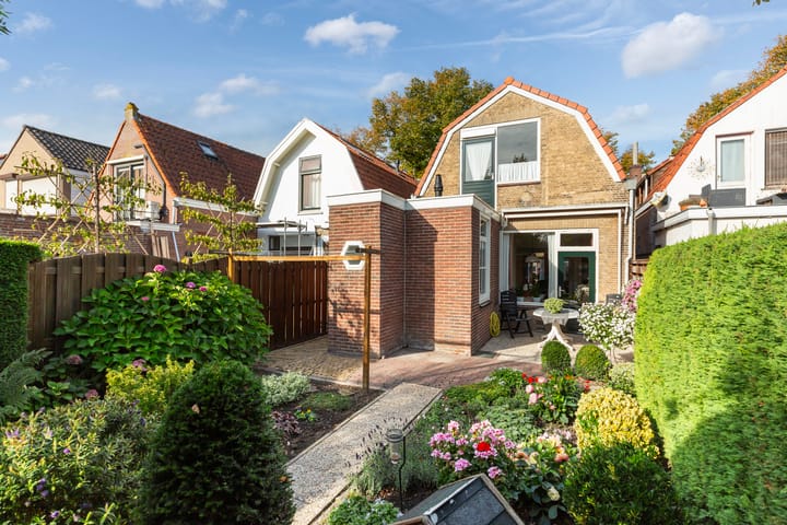 Photo 39 of Koninginneweg 55