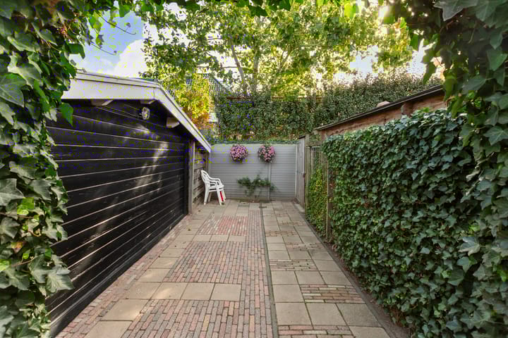 Photo 42 of Koninginneweg 55