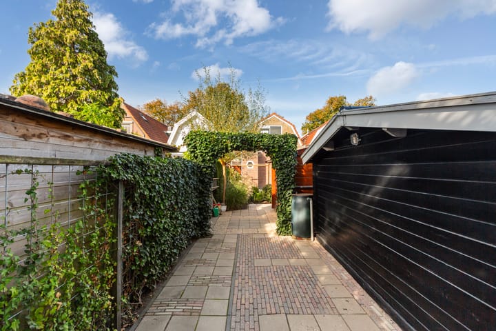 Photo 43 of Koninginneweg 55