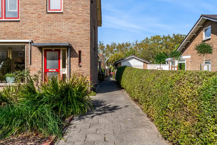 Foto 2 van Batestein 2-A