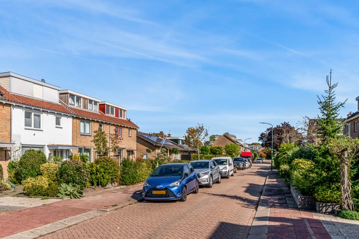 Foto 44 van Batestein 2-A