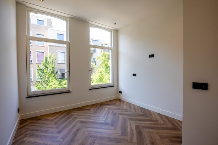 Foto 10 van Dijkstraat 14-1