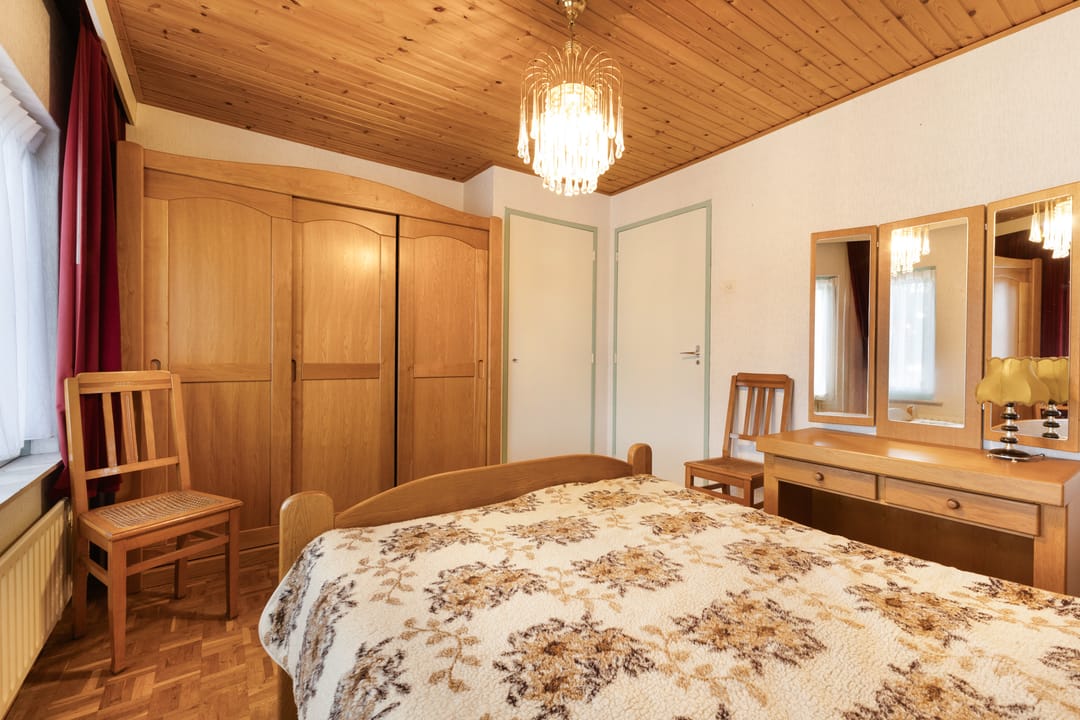 Photo 23 of Spoorstraat 47