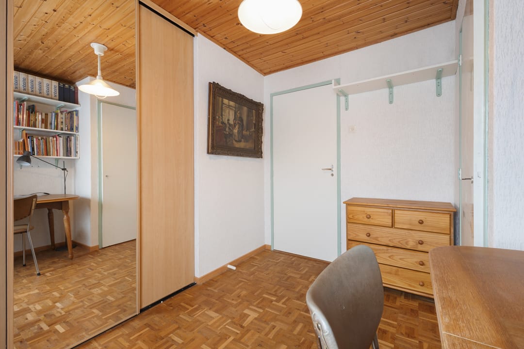 Photo 26 of Spoorstraat 47