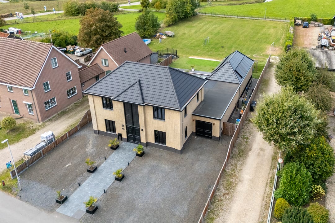 Photo 101 of Biezenweg 8-A