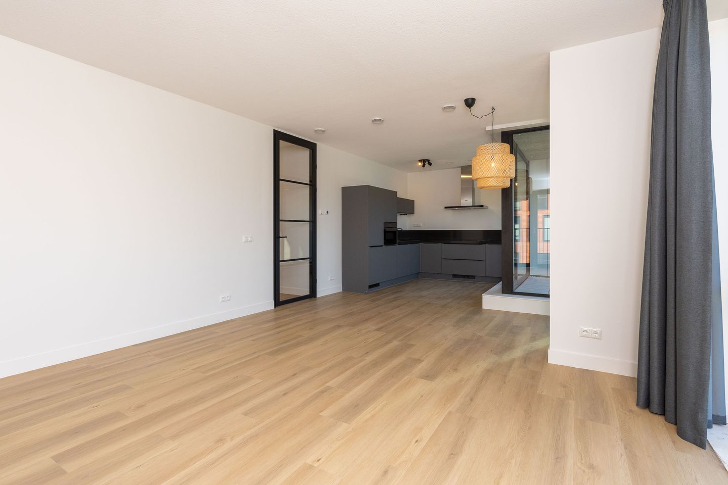 Foto 10 van Niemeyerstraat 99