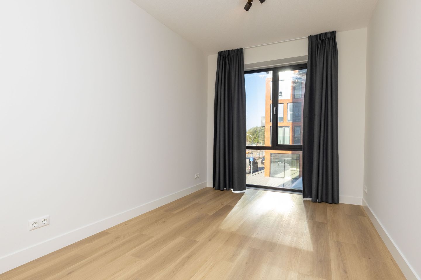 Foto 35 van Niemeyerstraat 99