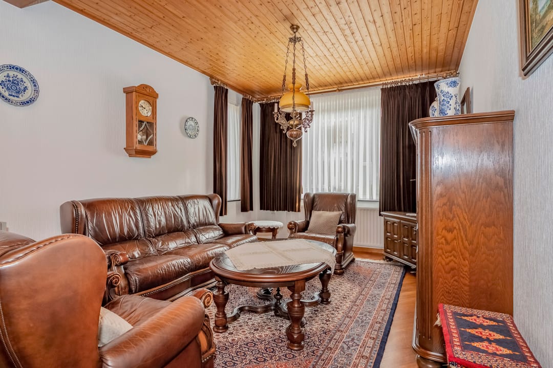 Photo 11 of Raadhuisstraat 14