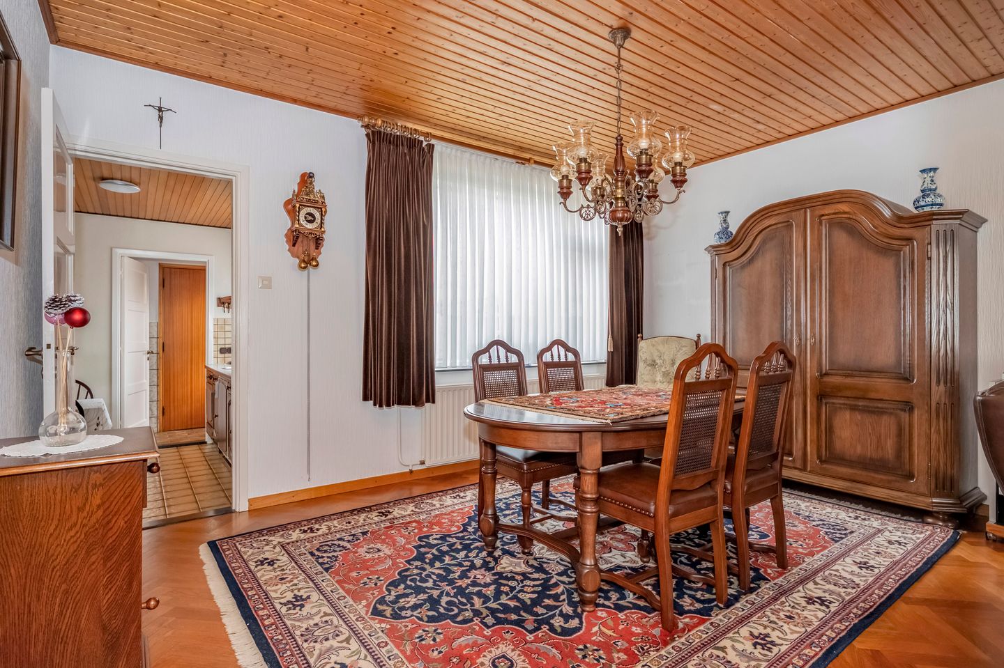 Photo 14 of Raadhuisstraat 14