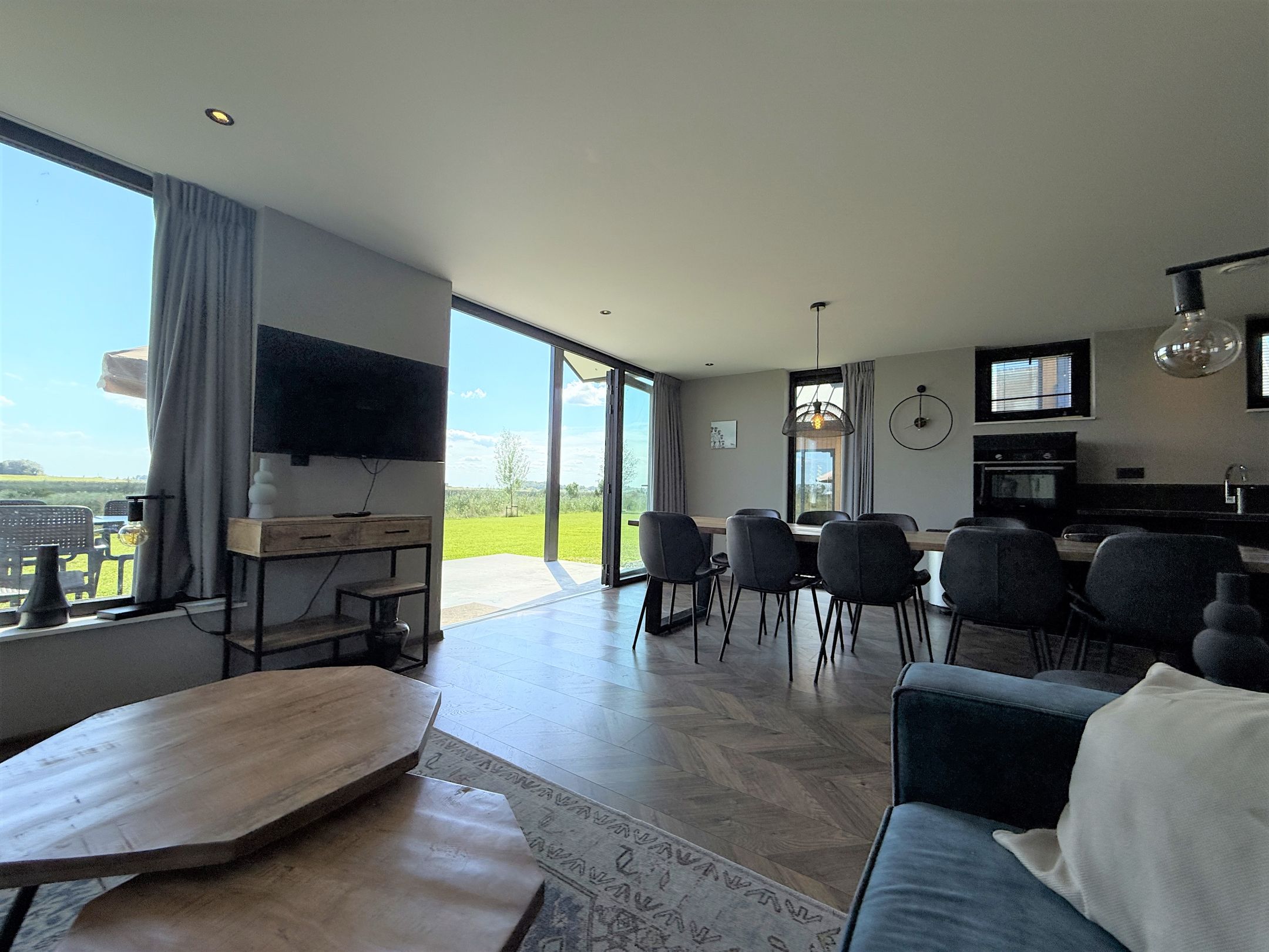 5-bedroom freehold villa in Kampen — photo 4 of 5