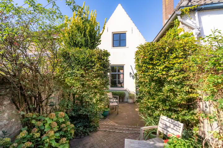 Photo 23 of Achterstraat 69