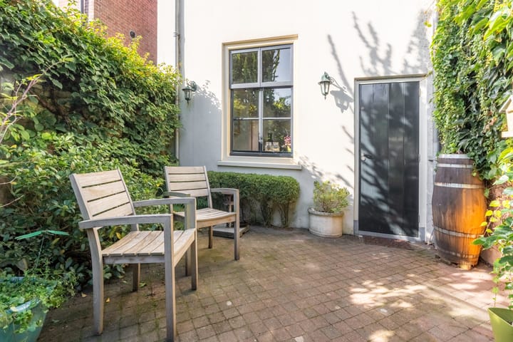 Photo 25 of Achterstraat 69