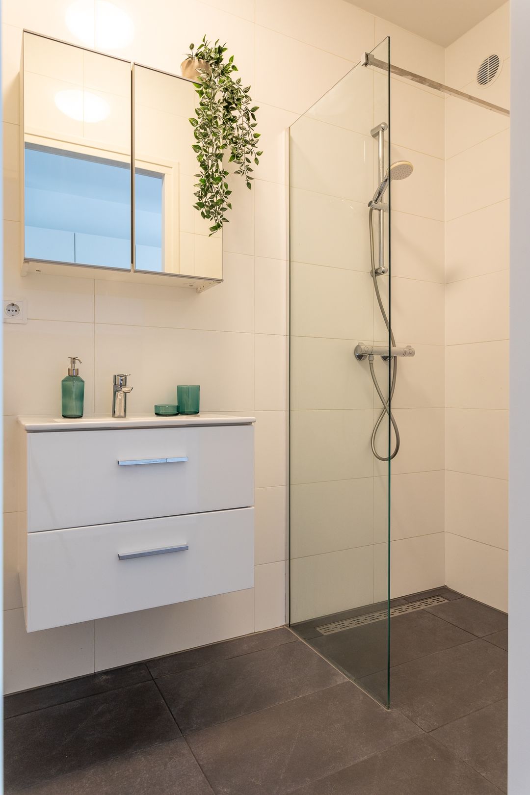 Foto 8 van Arnold Spoelplein 81-E