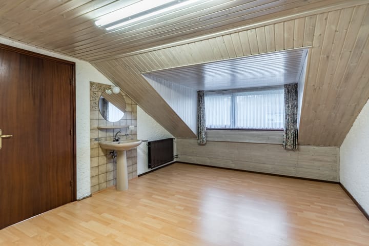 Photo 38 of Theo Dobbestraat 4