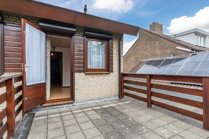 Photo 42 of Theo Dobbestraat 4