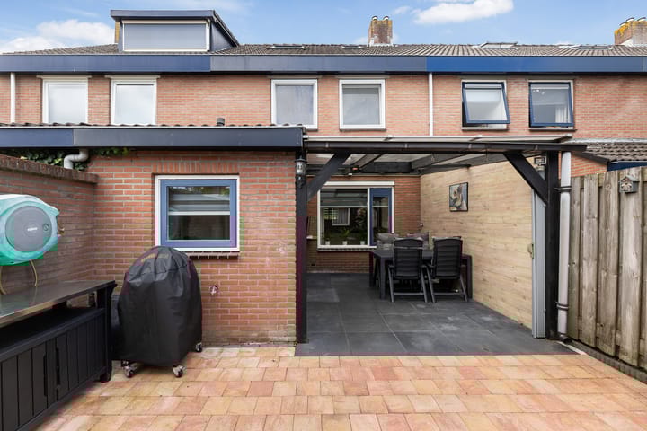 Photo 2 of Wolweversstraat 33