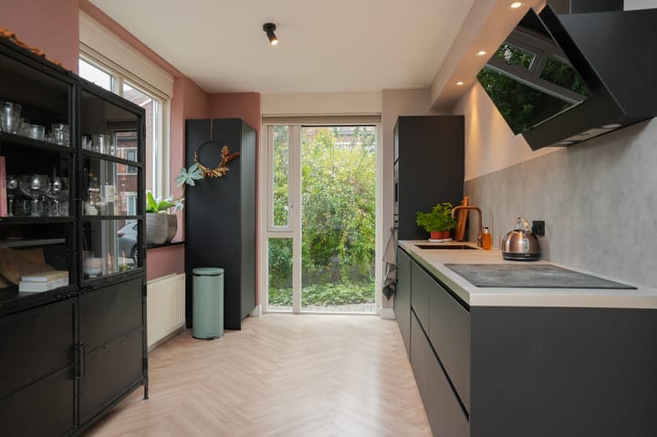 Photo 12 of Dugganstraat 6