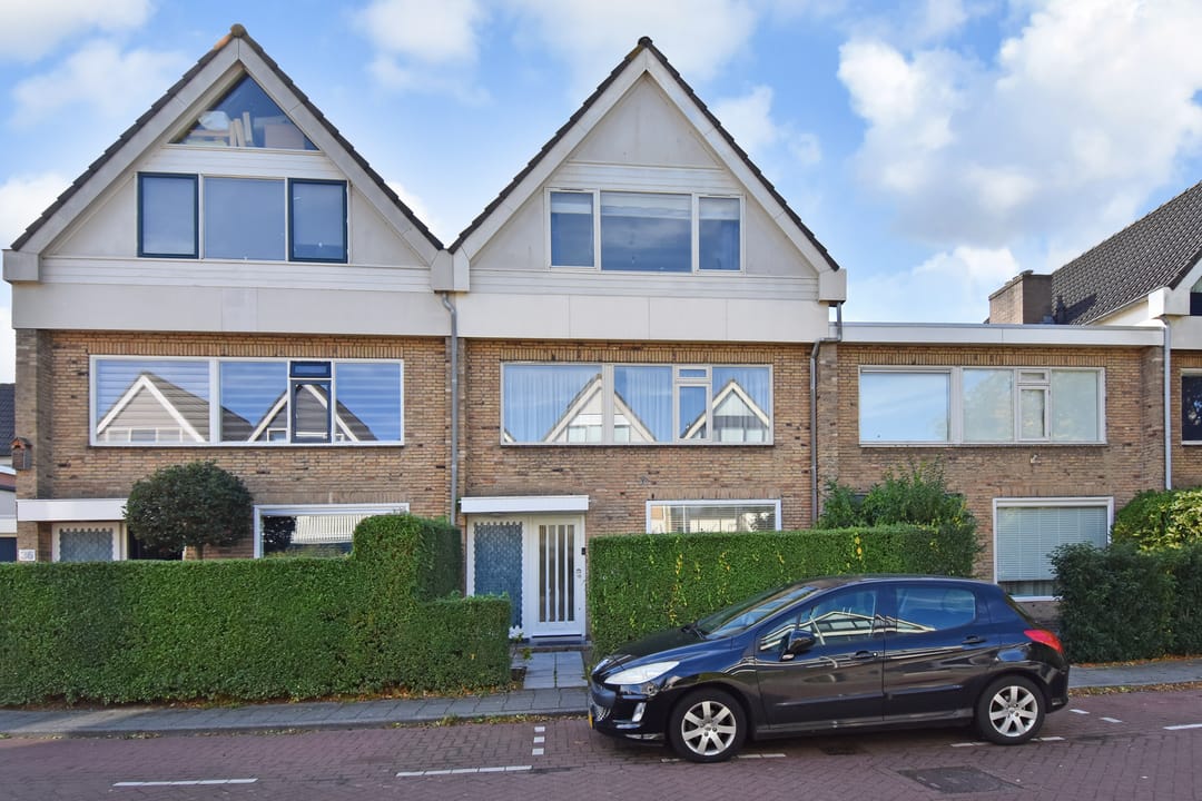 Foto 1 van van Naeldwijcklaan 34